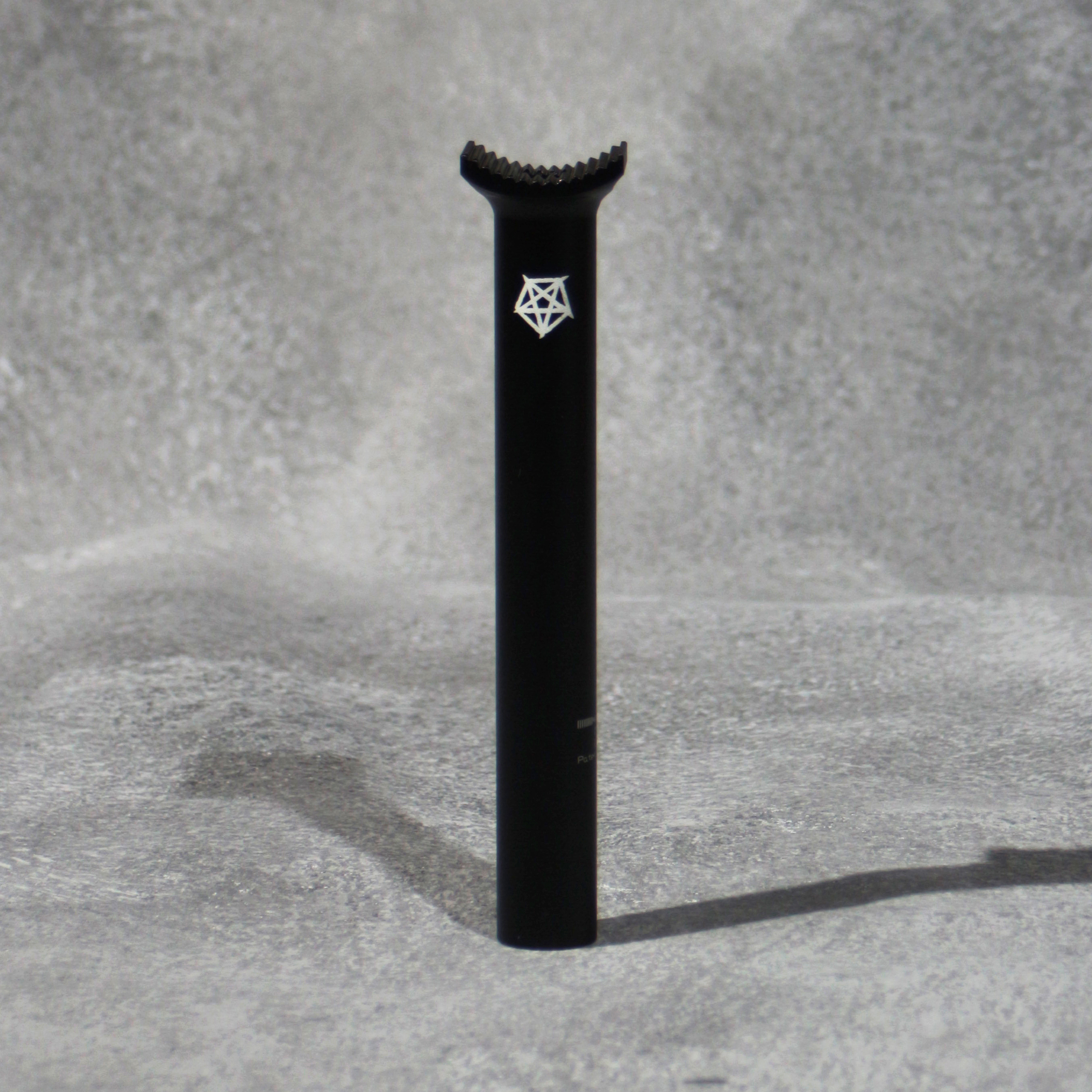 Pivotal Seat Post 2560px main